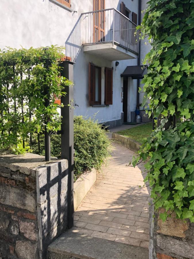 Appartamento Casa Nonna Elide 2 Besozzo Esterno foto