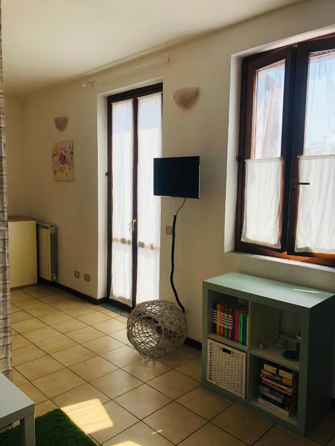 Appartamento Casa Nonna Elide 2 Besozzo Esterno foto