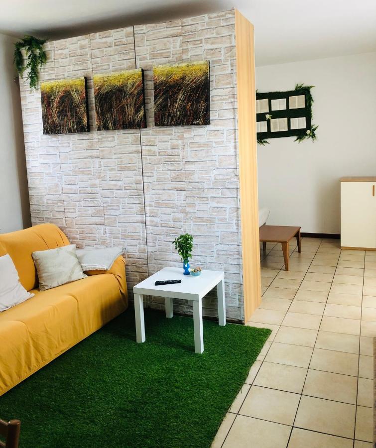 Appartamento Casa Nonna Elide 2 Besozzo Esterno foto
