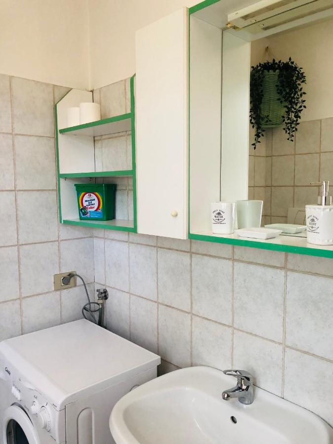 Appartamento Casa Nonna Elide 2 Besozzo Esterno foto